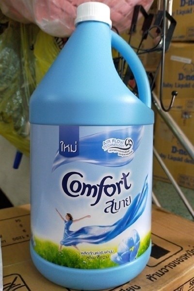 Nước xả vải Comfort 3800ml dạng can